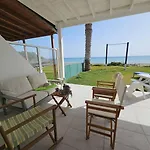Ammos Beachfront Paradise *