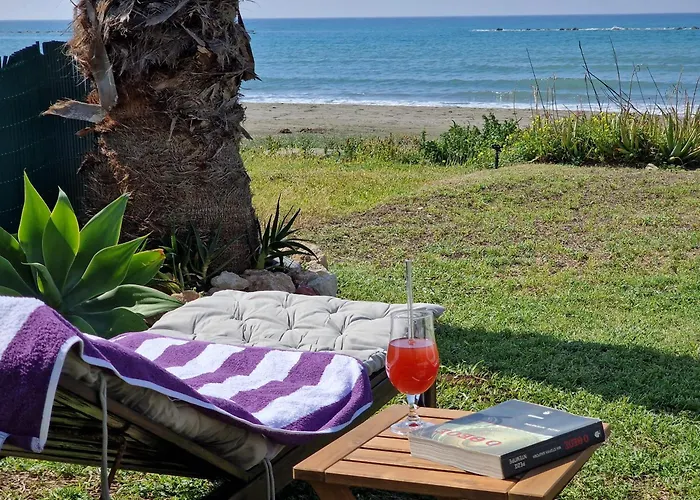 Villa Ammos Beachfront Paradise Larnaca