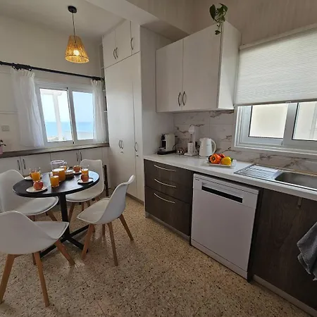 Ammos Beachfront Paradise * לרנקה