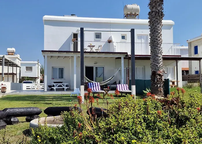 Villa Ammos Beachfront Paradise *