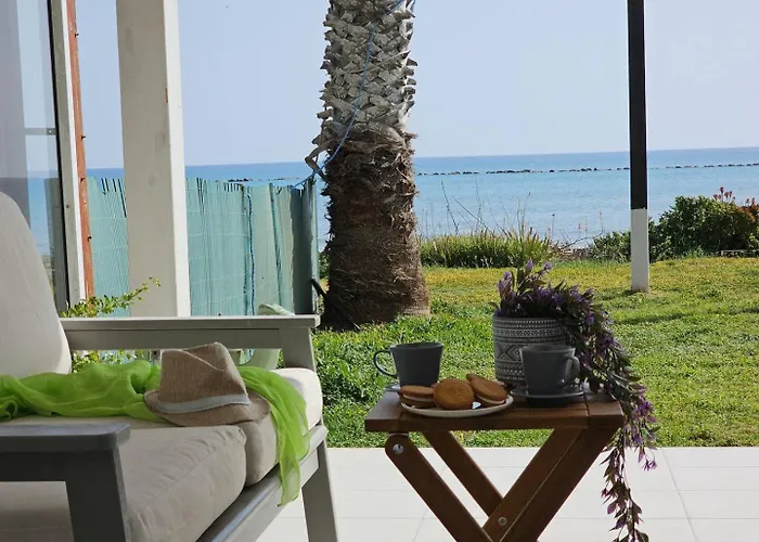 Вилла Ammos Beachfront Paradise