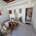 Ammos Beachfront Paradise * Larnaca